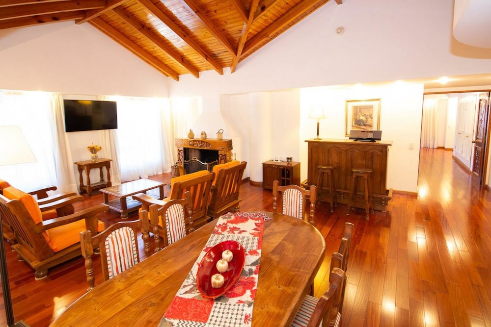 Patagonia Plaza Hotel 26/30