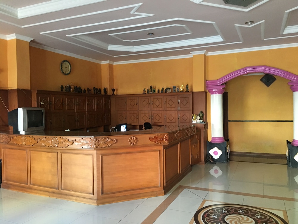 Hotel Alami near Alun-Alun Klaten 6/40