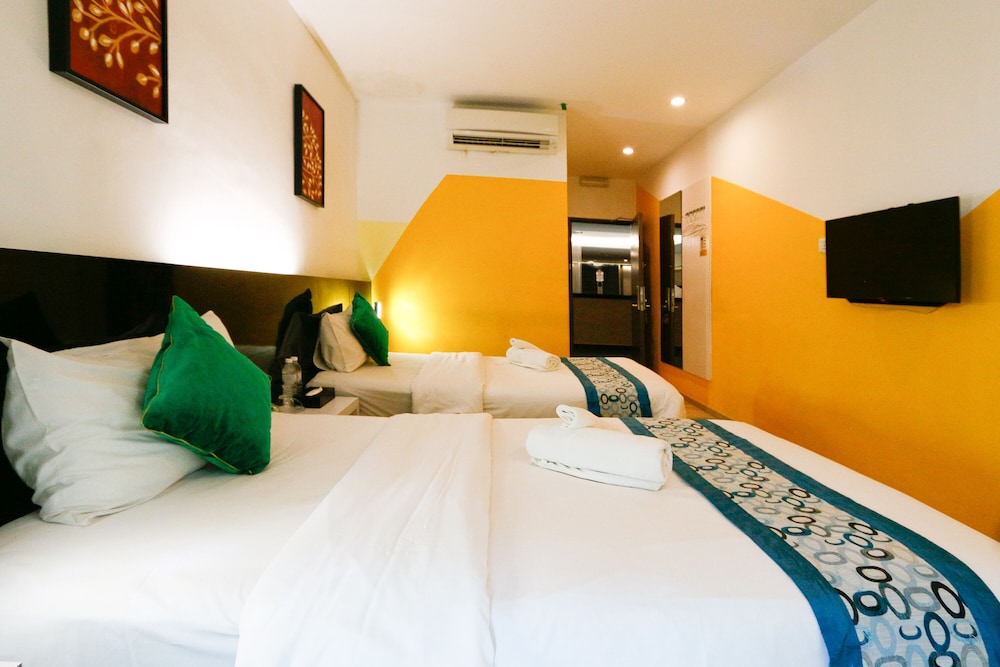 Swing & Pillows at Golden Roof Hotel Ampang, Ipoh 45/62
