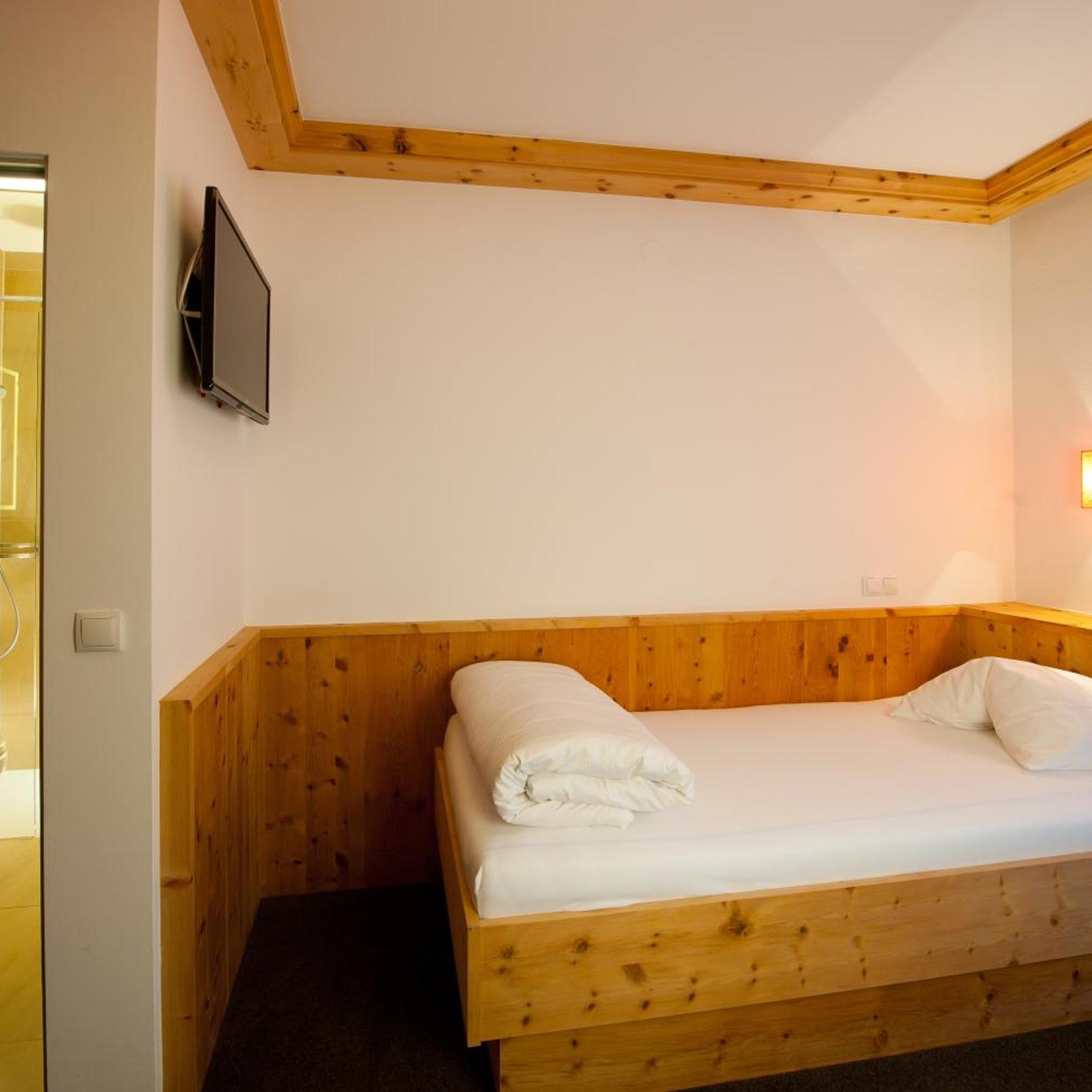 Room, Single