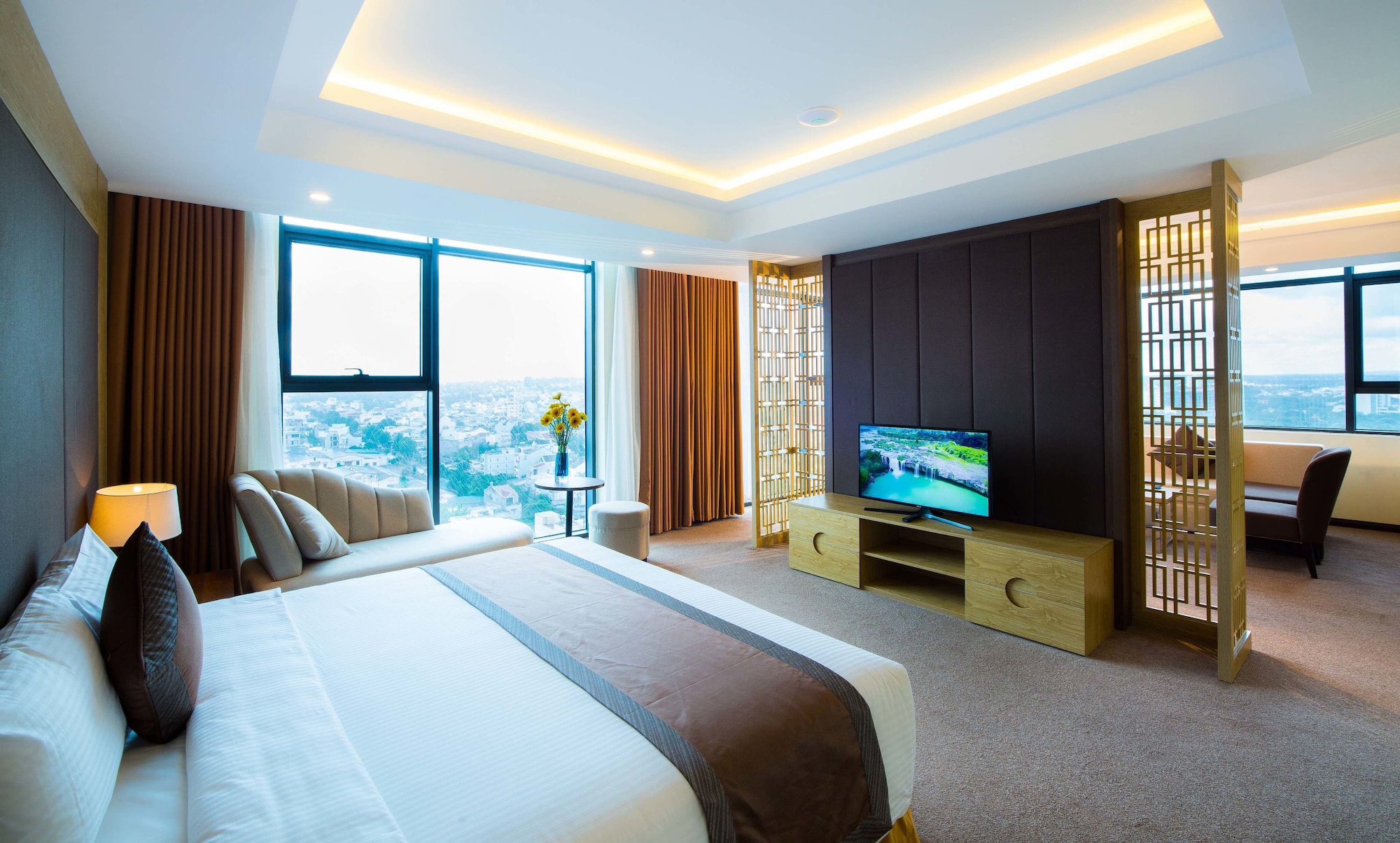Executive, Suite, Queen Bed