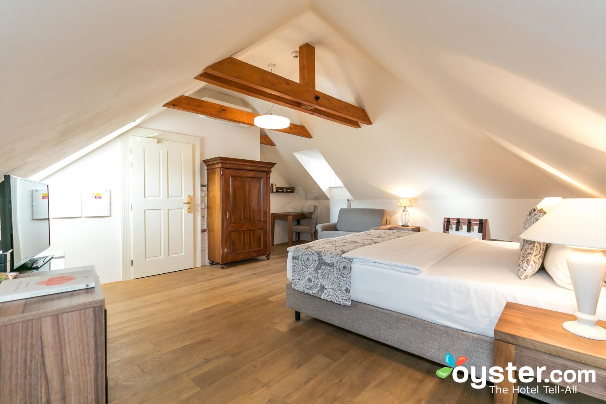 جناح جونيور بسريرين منفصلين بغرفة نوم واحدة، Hotel Golden Key Prague 4/10