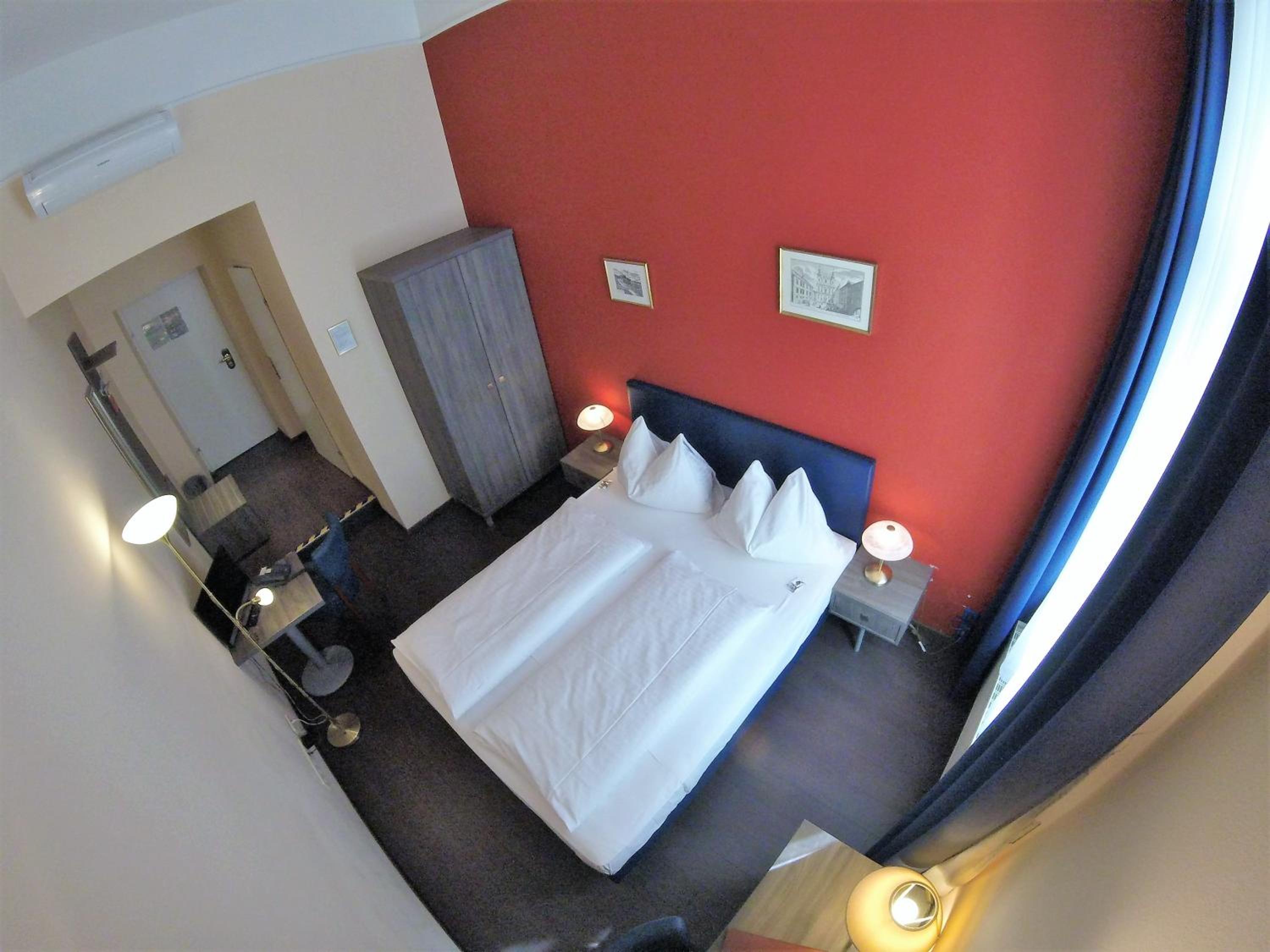 Compact, Double Bed