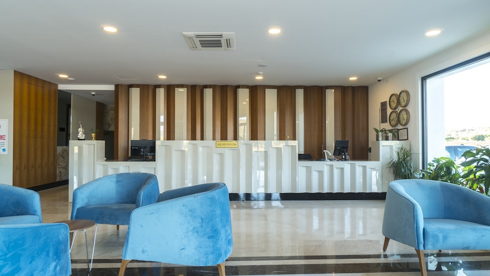 Acroter Hotel & Spa 6/50