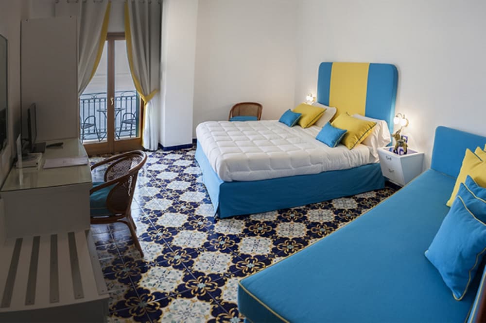 Hotel Cetus 14/70