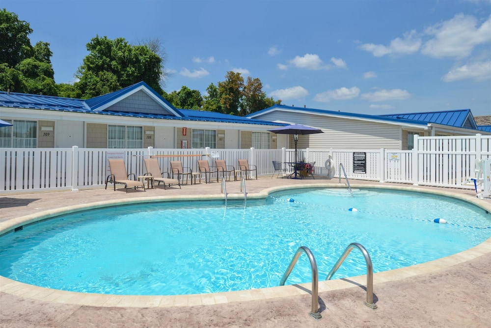 Americas Best Value Inn St. Clairsville/Wheeling 5/39