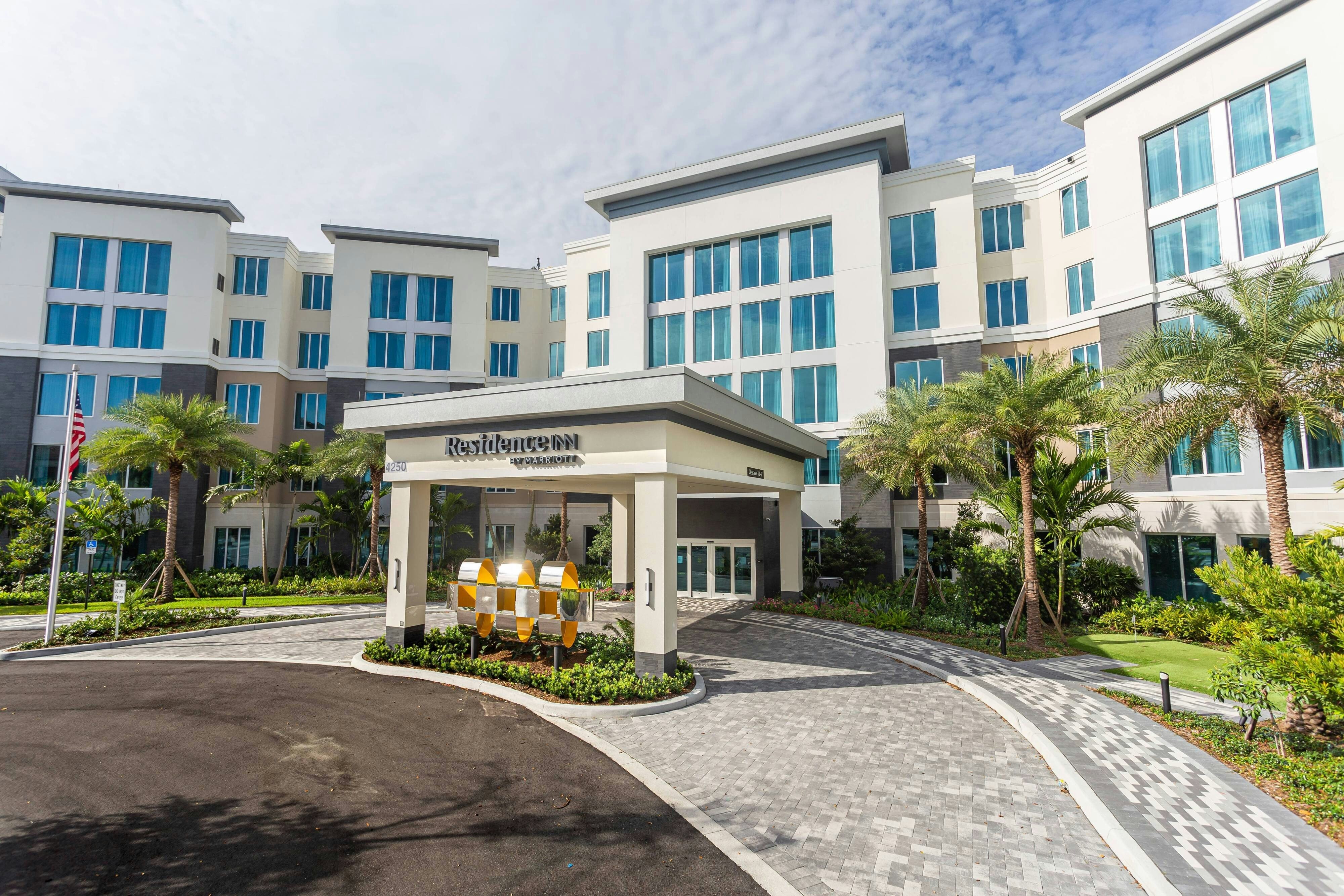 Residence Inn by Marriott Palm Beach Gardens 38/42