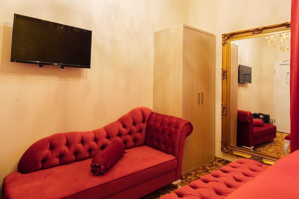 Hotel Hamburger Perle by UniqStay 14/20