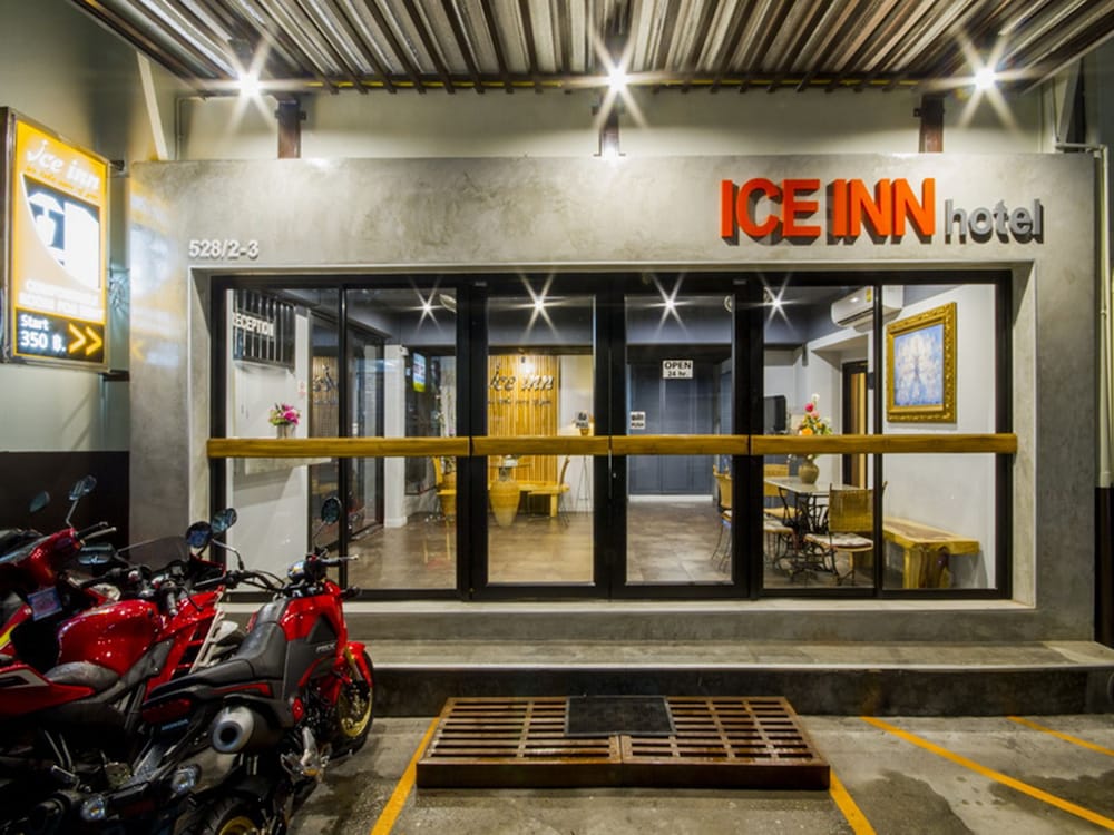 Ice Inn 2/39
