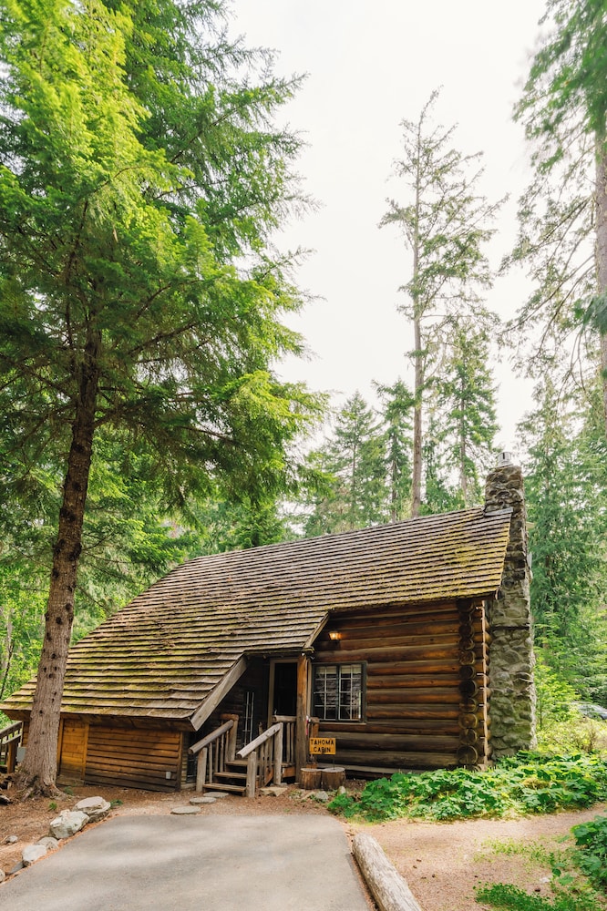 Alta Crystal Resort by Gravity Haus in Enumclaw - WA