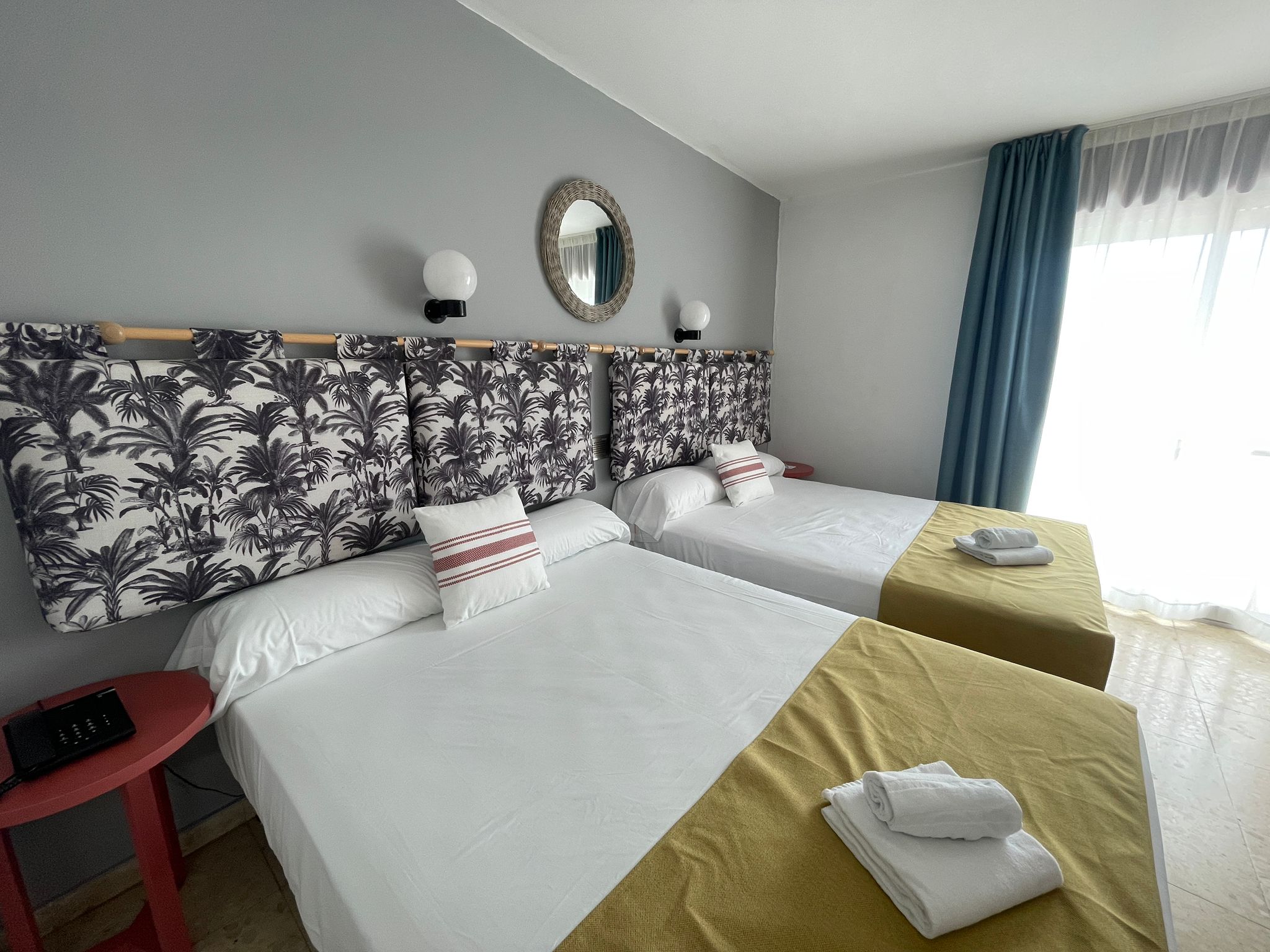 Room, Triple, Terrace
