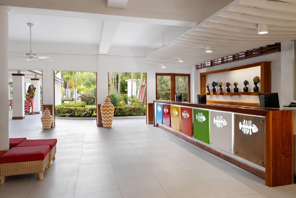 Muthu Crystal Cove Montego Bay 6/48