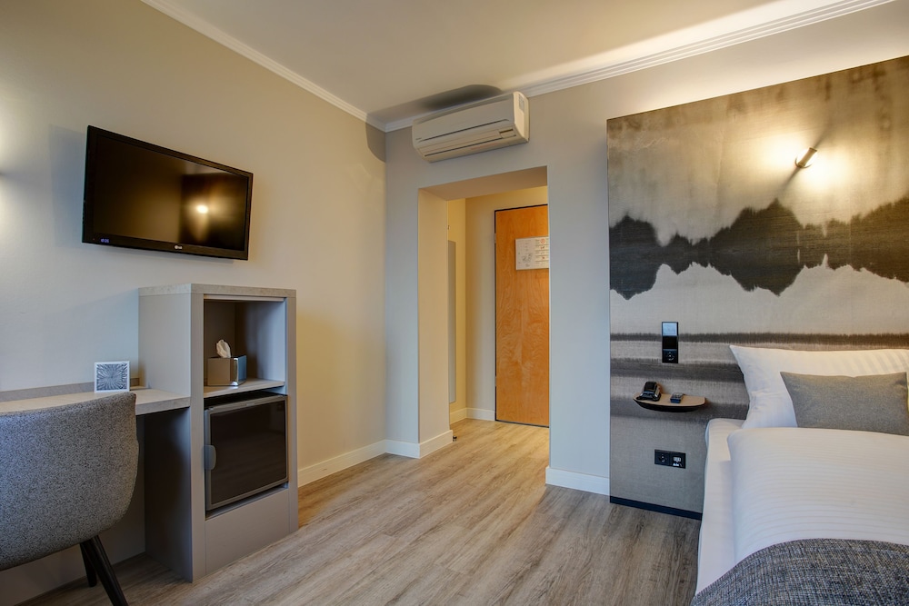Premier Inn Cologne City Centre hotel 30/50