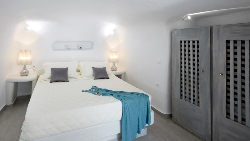 Villa, King Bed, Caldera View, Outdoor Jetted Tub