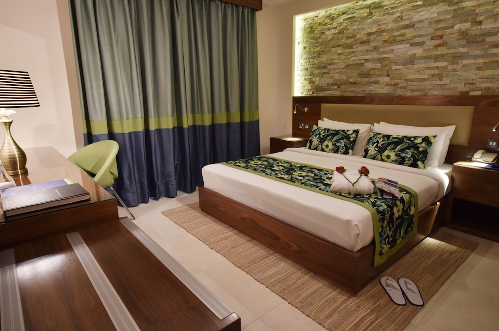 The Palms Beach Hotel And Spa 16/68