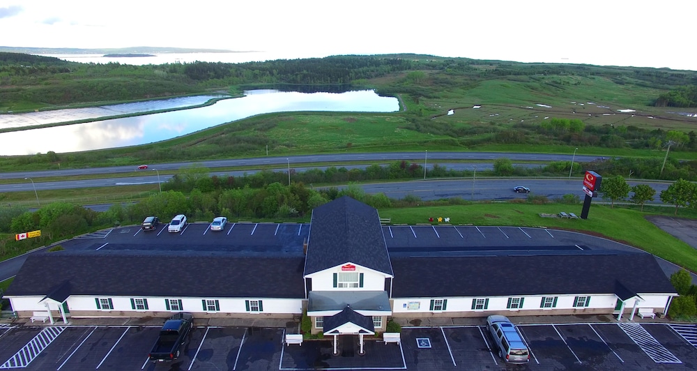 Econo Lodge Inn Suites Saint John 22/38