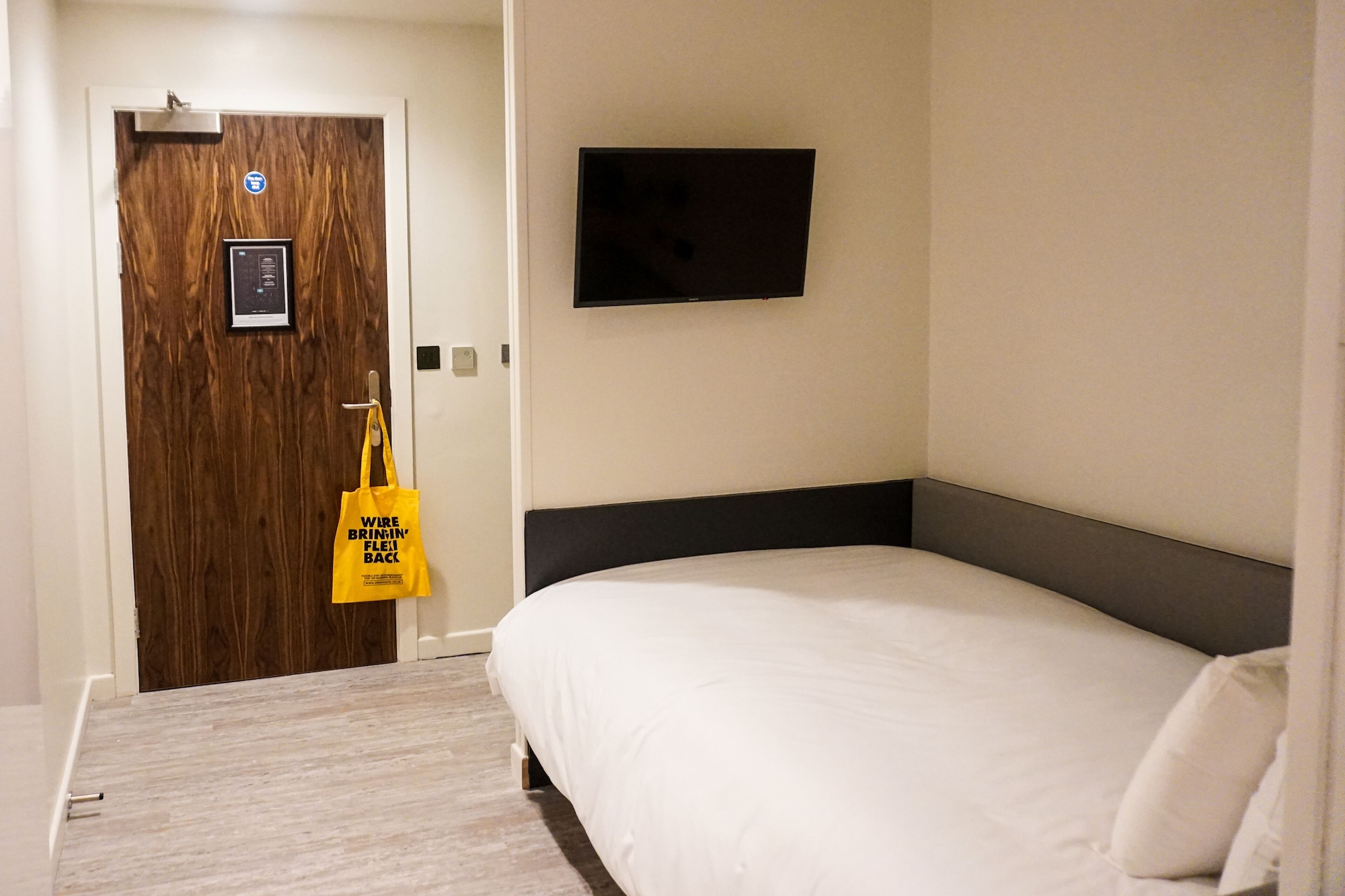 STANDARD, DOUBLE BED, ACCESSIBLE