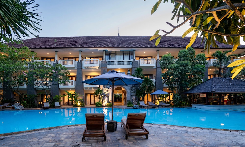 Hotel Kumala Pantai in Legian