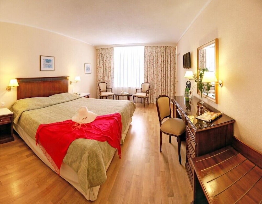 Corfu Palace Hotel 19/66