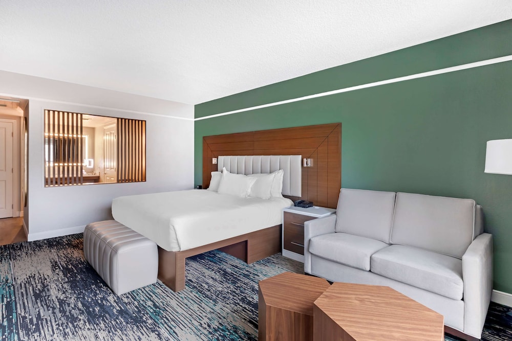 Hilton Grand Vacations Club Flamingo Las Vegas 23/37