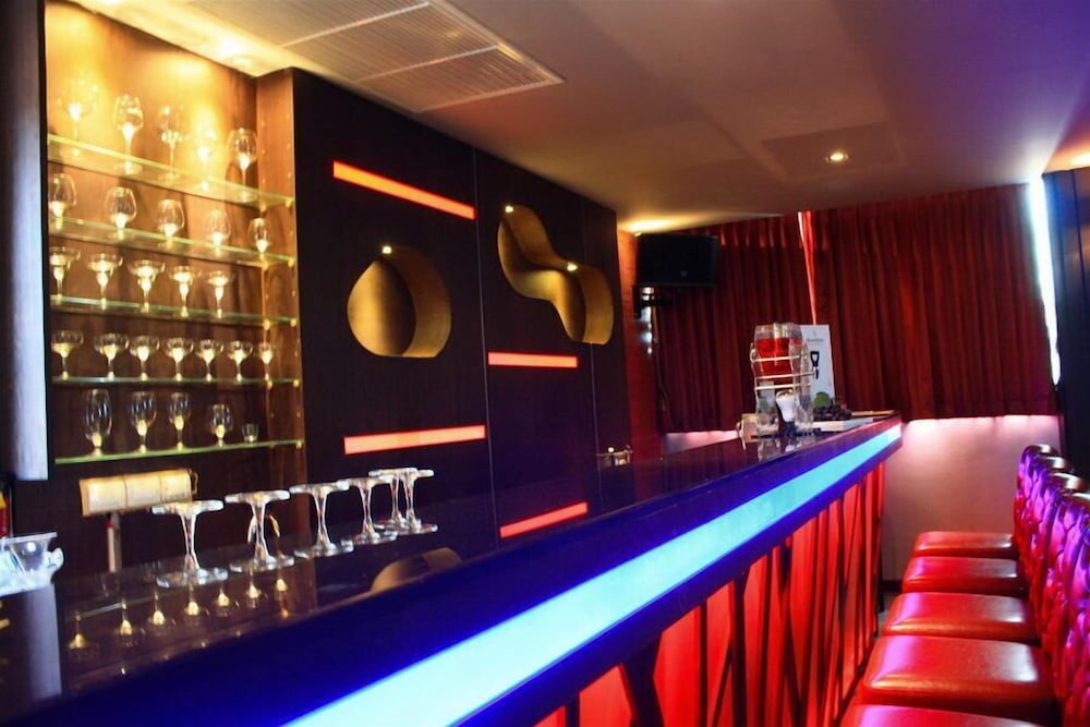 Sky Dome Resotel 34/69