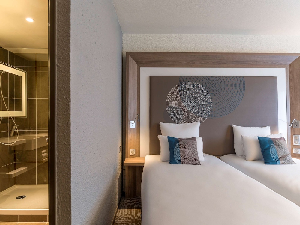 NOVOTEL CHARTRES 25/70