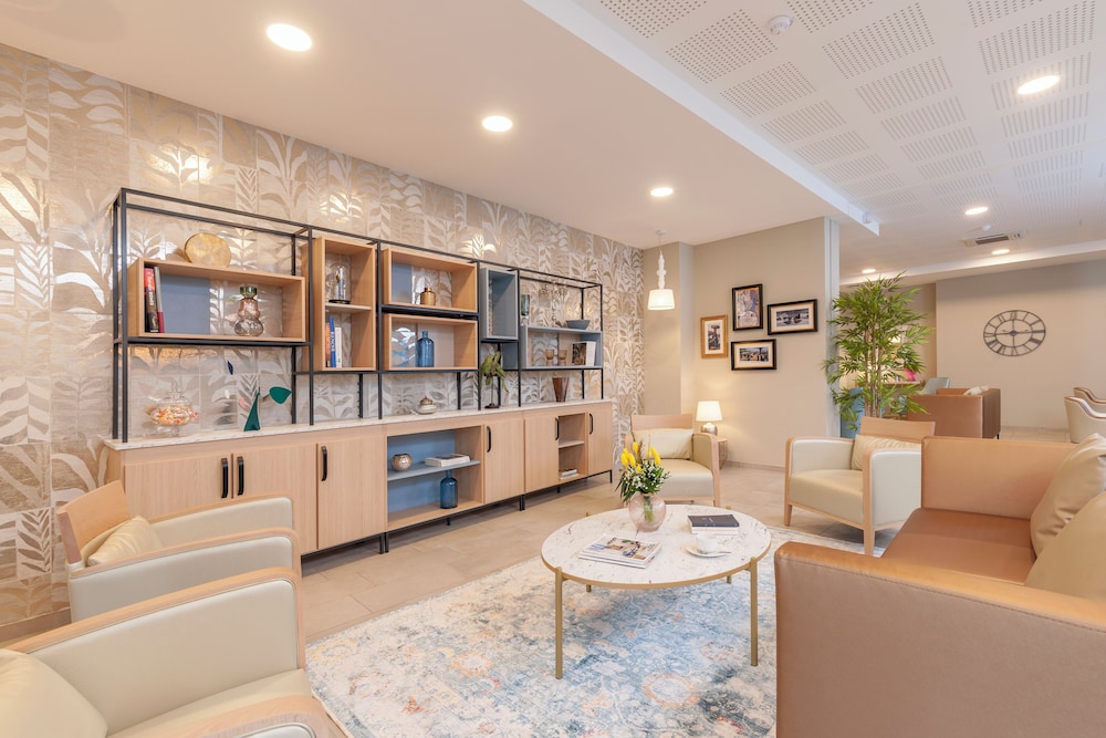 Quality Aparthotel Pau Porte des Pyrenees 27/41