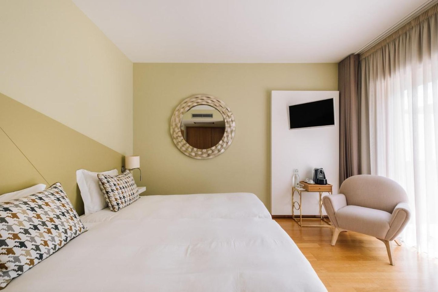Alva Valley Hotel 4/42
