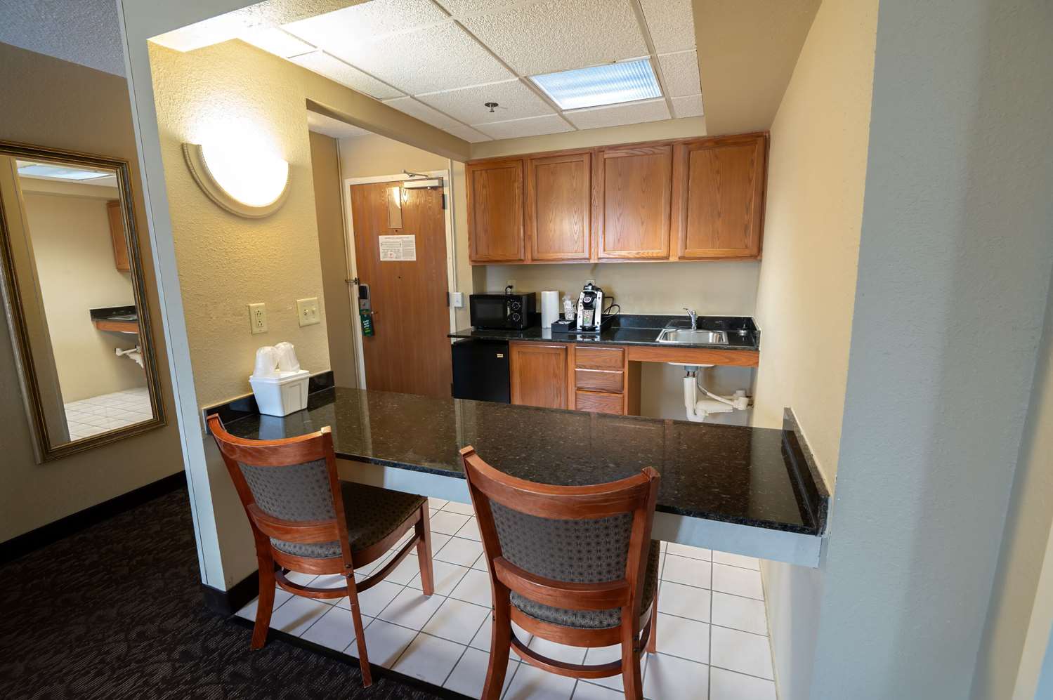 Quality Inn & Suites Downtown Mansfield, OH 19/21