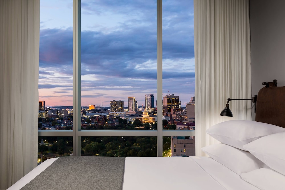 Moxy Boston Downtown 50/68