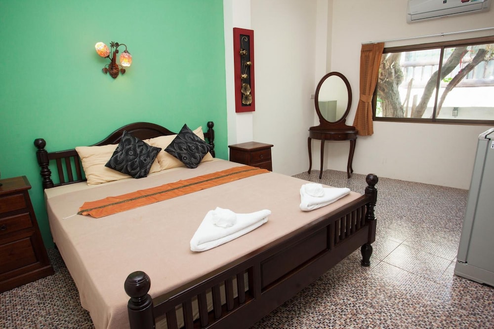 Sea Breeze Guest House 35/73