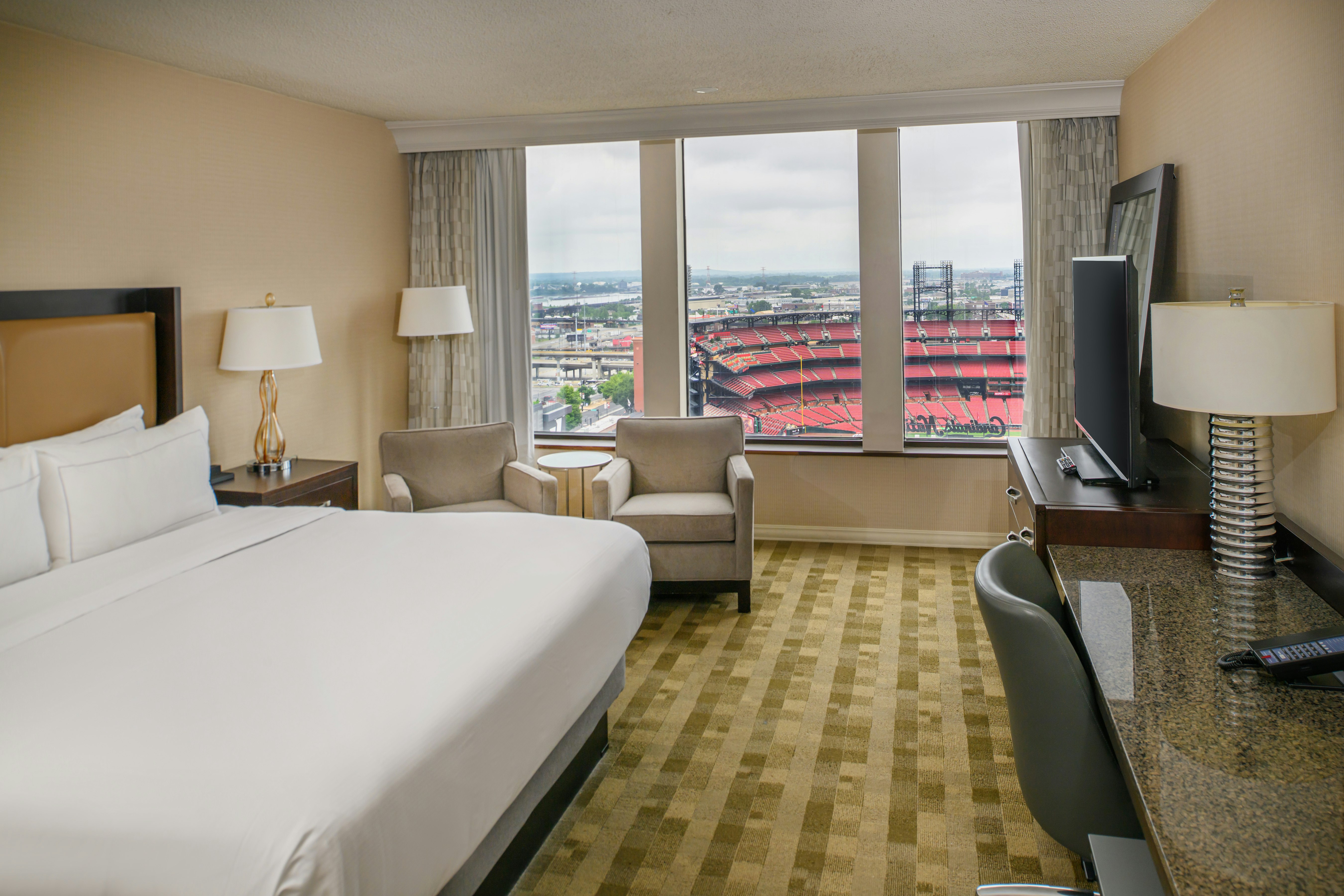 Room, King Bed, Executive Level