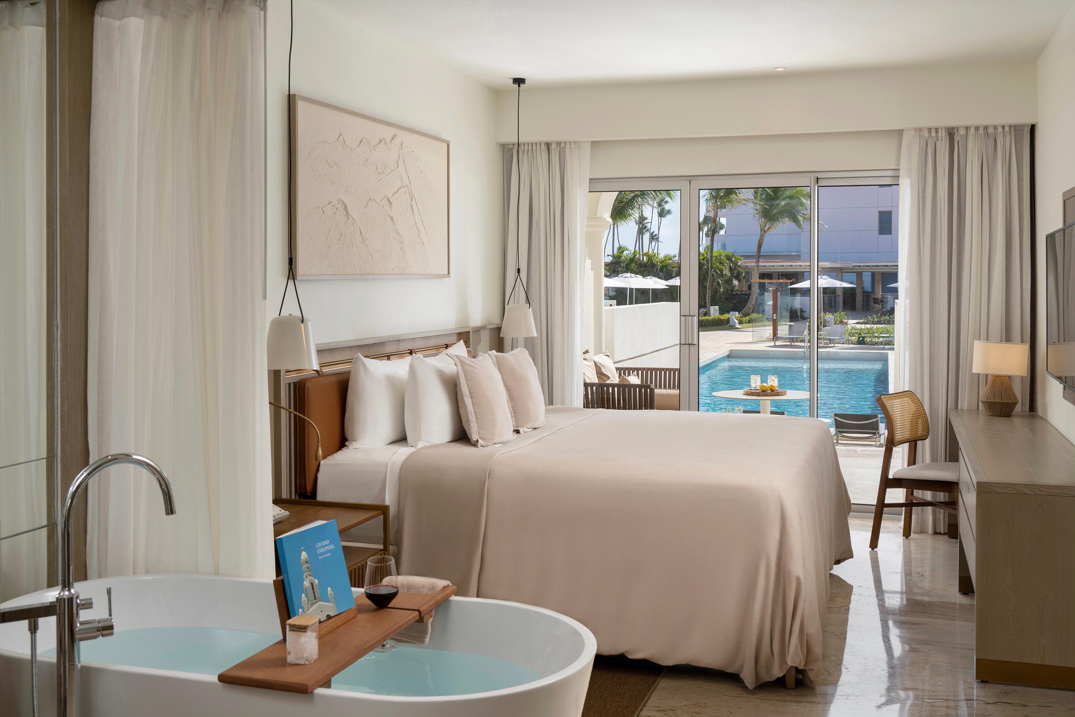 Master, Suite, Pool View
