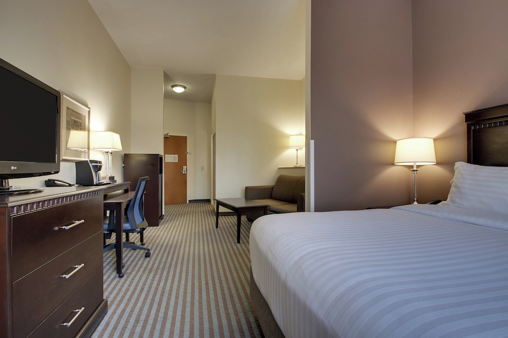 Holiday Inn Express Leland - Wilmington Area 33/71