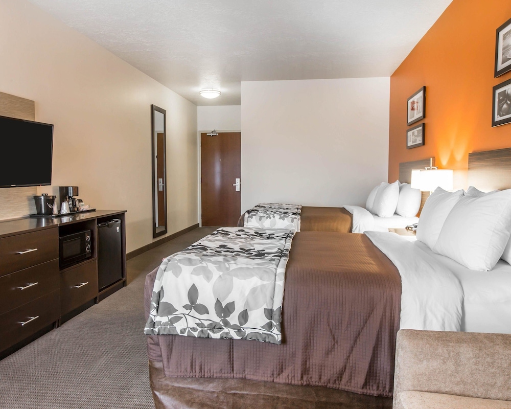 Sleep Inn & Suites Page at Lake Powell 12/51