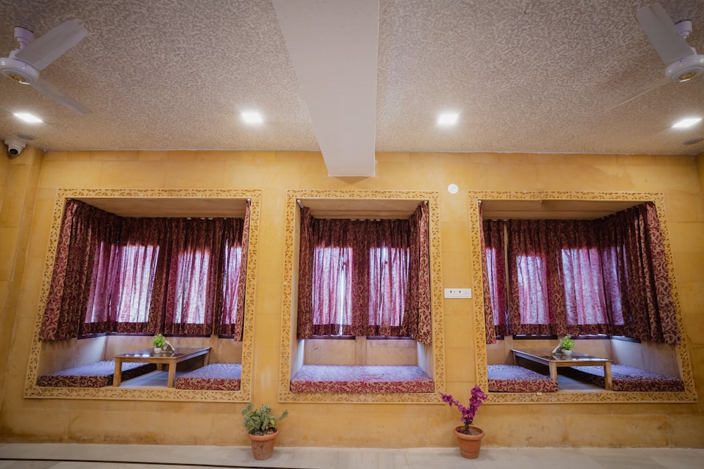 Hotel Akashdeep 28/50