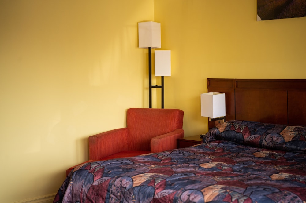 Advance Inn 22/50