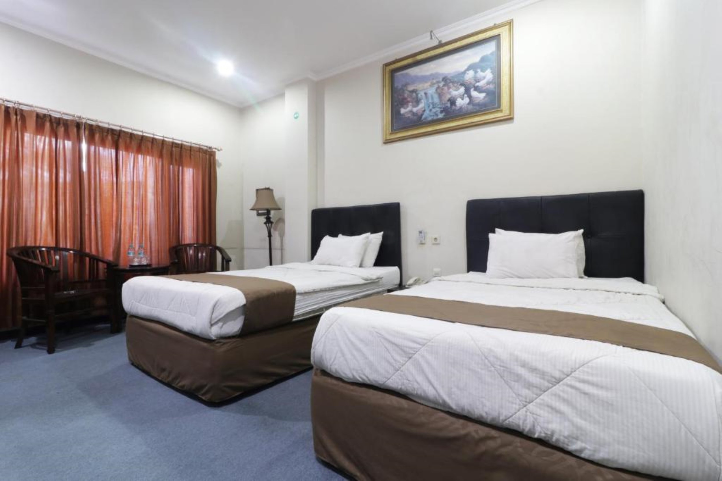 DELUXE, DOUBLE BED