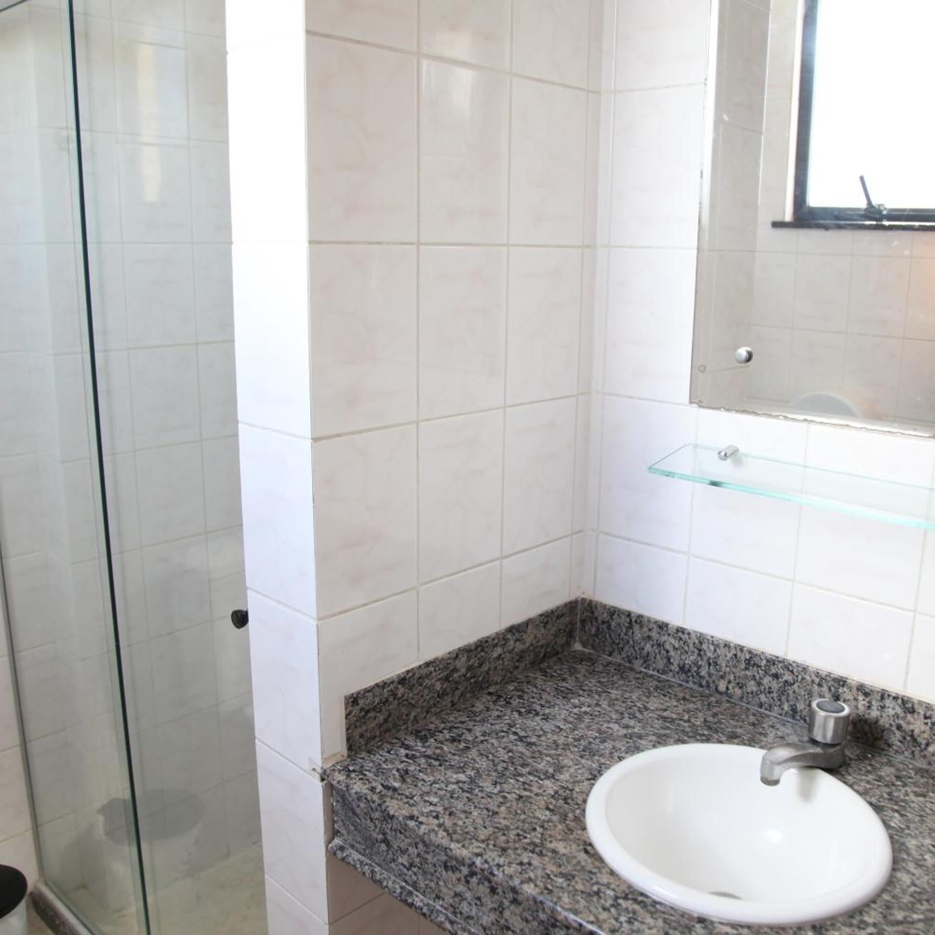Hotel Piramide Paulo VI 47/50