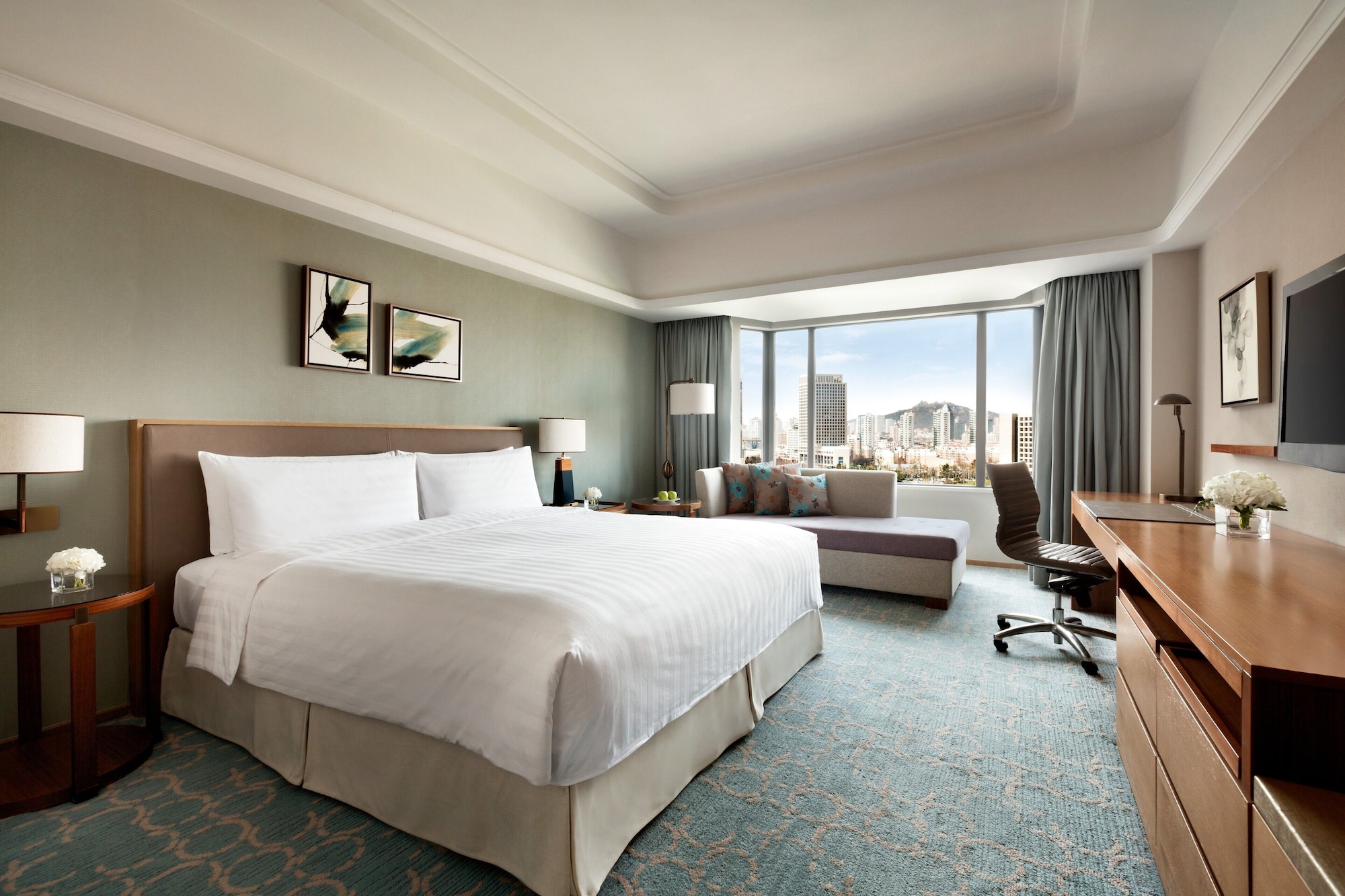 Grand, Deluxe, King Bed, City Wing