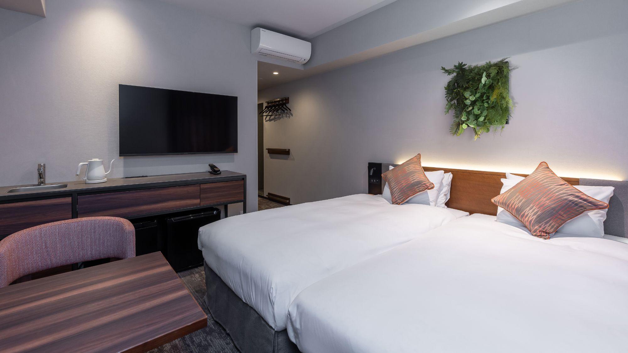 Mini, Superior, Twin Beds, Washing Machine, Kitchen