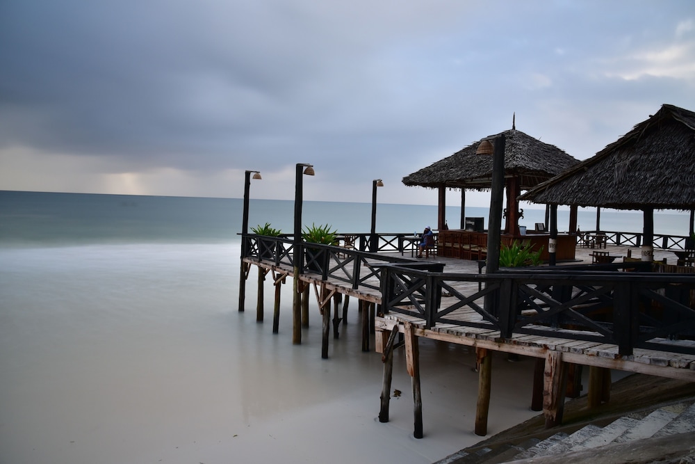 KILIFI BAY BEACH RESORT 32/50