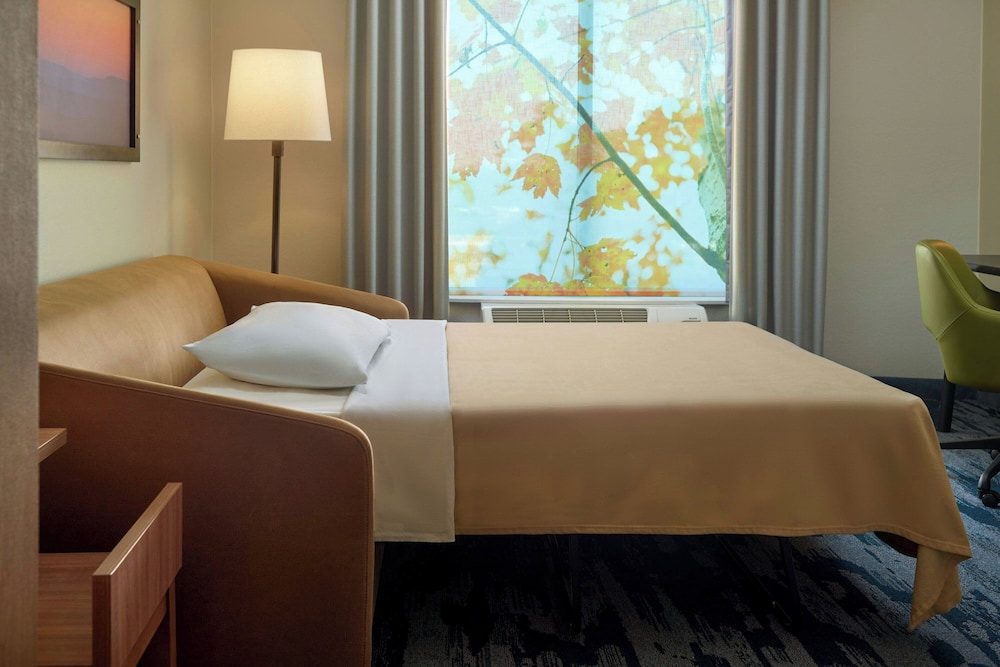 Fairfield Inn & Suites By Marriott Alpharetta Avalon Area 11/27