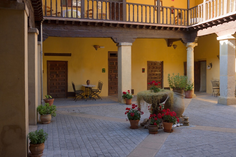 CASA PALACIO CONDE DE GARCINARRO 5/50