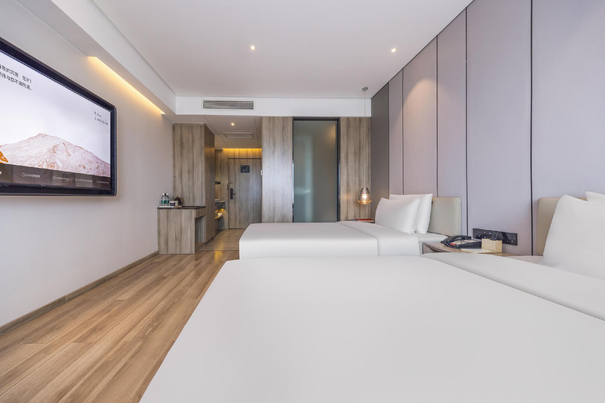 Elegant, Twin Beds