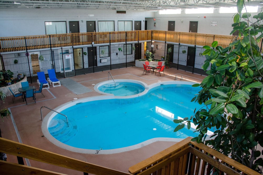 Ramada by Wyndham Medicine Hat 43/75
