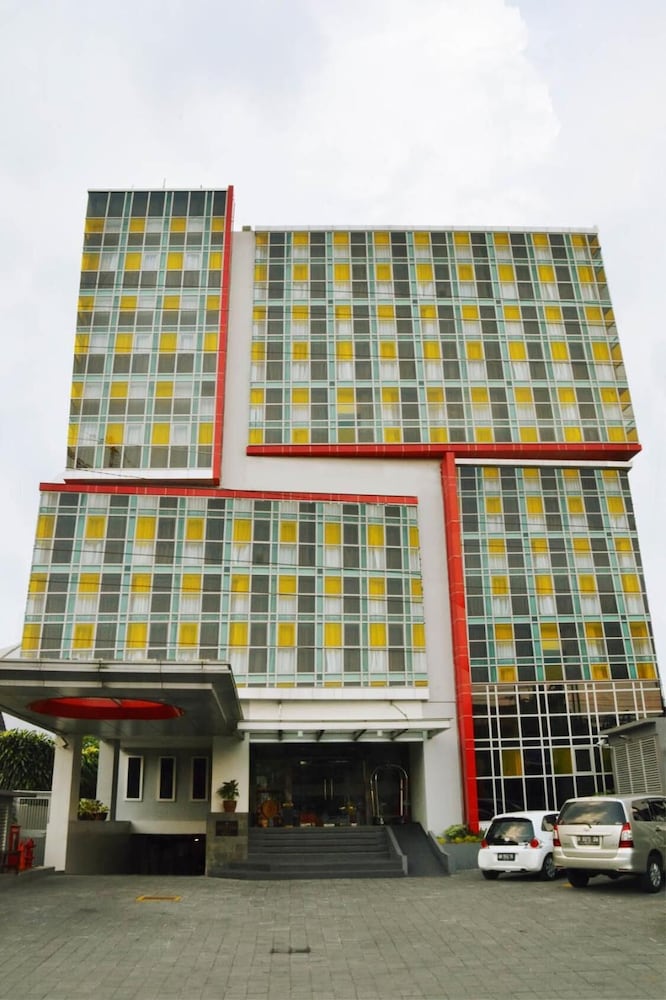 Atrium Premiere Hotel 4/53
