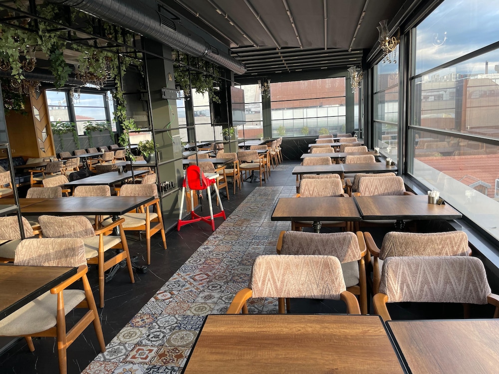 Blue Pera Istanbul Hotel 55/67