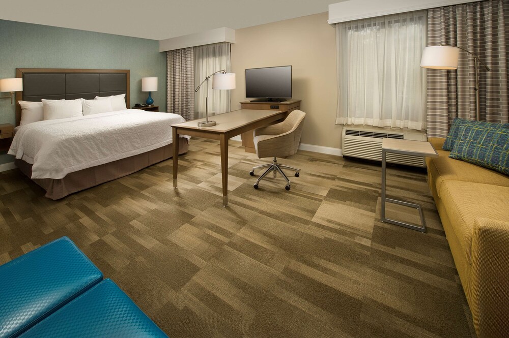 Hampton Inn & Suites Syracuse/Carrier Circle 18/47