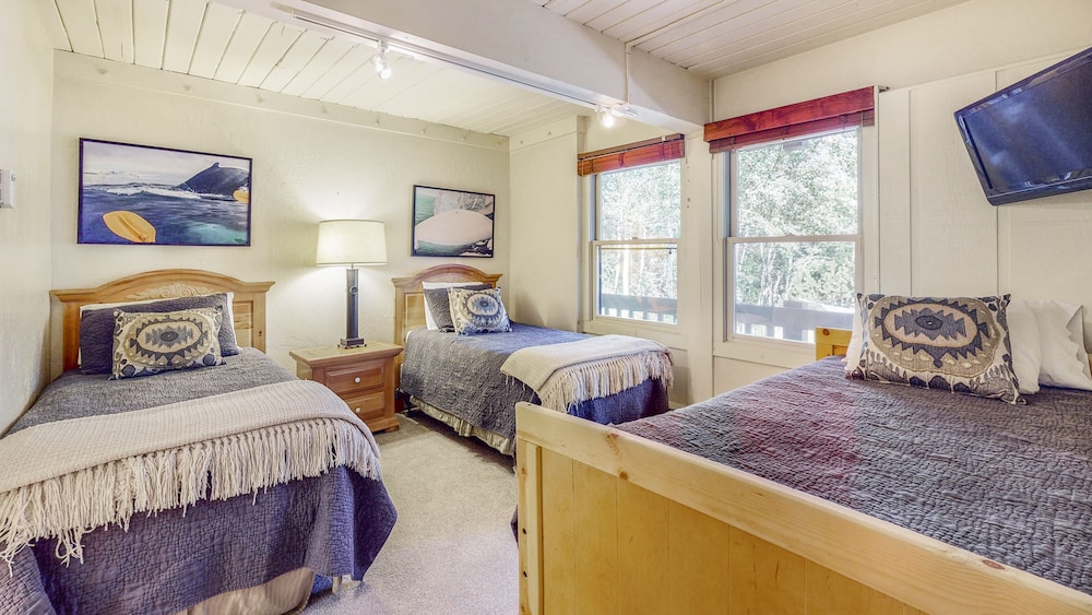 Laurelwood A Destination Residence 57/76